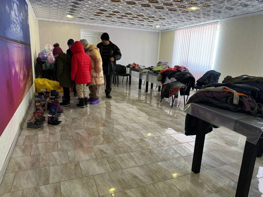 Чаплинский муниципальный округ получил гуманитарный груз от жителей г. Новочеркасск и слободы Красюковской Чаплинский муниципальный округ получил гуманитарный груз от жителей г. Новочеркасск и слободы Красюковской