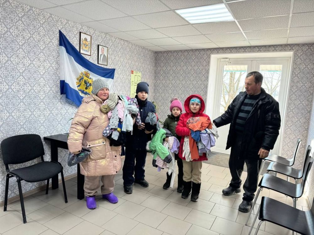 Чаплинский муниципальный округ получил гуманитарный груз от жителей г. Новочеркасск и слободы Красюковской Чаплинский муниципальный округ получил гуманитарный груз от жителей г. Новочеркасск и слободы Красюковской