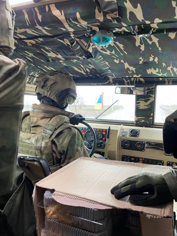 Энвер Абдураимов: ИЗ АРХИВА: Гуманитарный конвой в Геническ — март 2022 года Энвер Абдураимов: ИЗ АРХИВА: Гуманитарный конвой в Геническ — март 2022 года