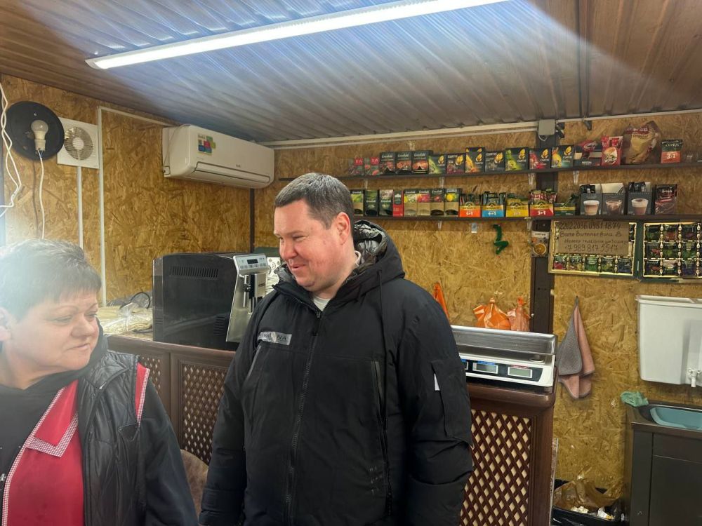 Виталий Гура: Провёл рабочую проверку магазинов нашего города Виталий Гура: Провёл рабочую проверку магазинов нашего города