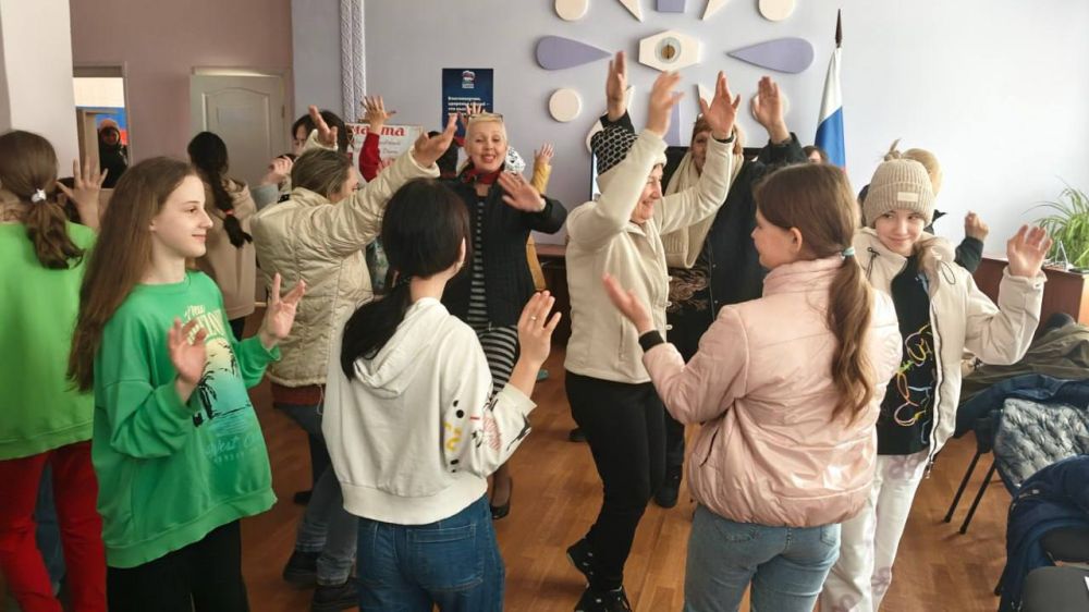 Виталий Гура: 8Литературная композиция «Весны прекрасные мгновения» Виталий Гура: 8Литературная композиция «Весны прекрасные мгновения»