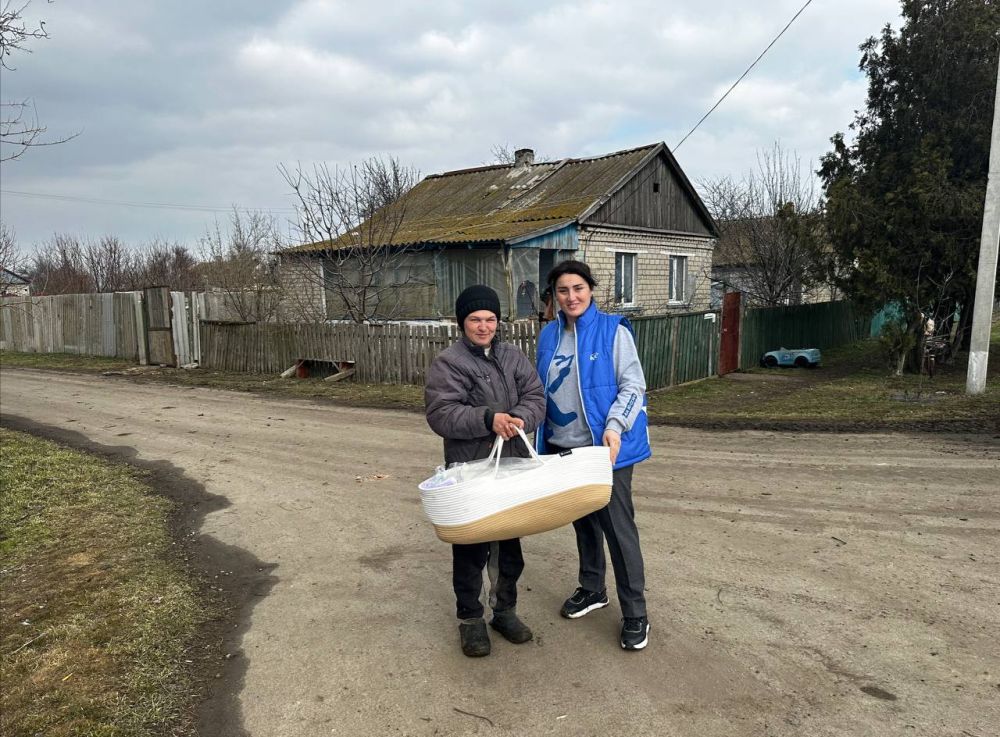 В преддверии Международного женского Дня ВПП «Единая Россия» в Каланчакском округе проявила трепетную заботу о женщинах В преддверии Международного женского Дня ВПП «Единая Россия» в Каланчакском округе проявила трепетную заботу о женщинах