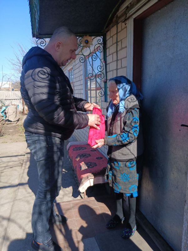 В Рыково поздравили ветеранов Великой Отечественной войны и жен военнослужащих, находящихся в зоне СВО В Рыково поздравили ветеранов Великой Отечественной войны и жен военнослужащих, находящихся в зоне СВО