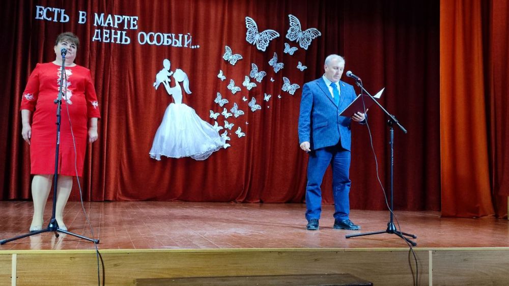 В Центре культуры и досуга села Круглоозерка состоялся праздничный концерт, посвященный Международному женскому дню 8 Марта В Центре культуры и досуга села Круглоозерка состоялся праздничный концерт, посвященный Международному женскому дню 8 Марта