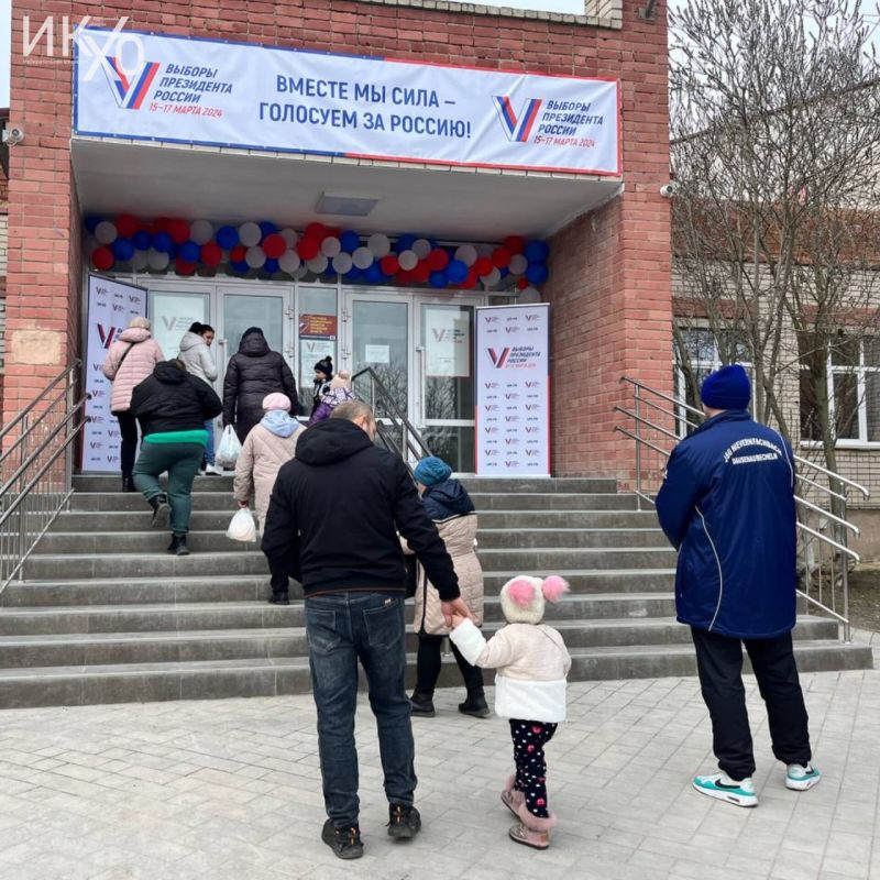 Члены участковых избирательных комиссий Херсонской области проходят масштабное обучение через портал Госуслуг Члены участковых избирательных комиссий Херсонской области проходят масштабное обучение через портал Госуслуг