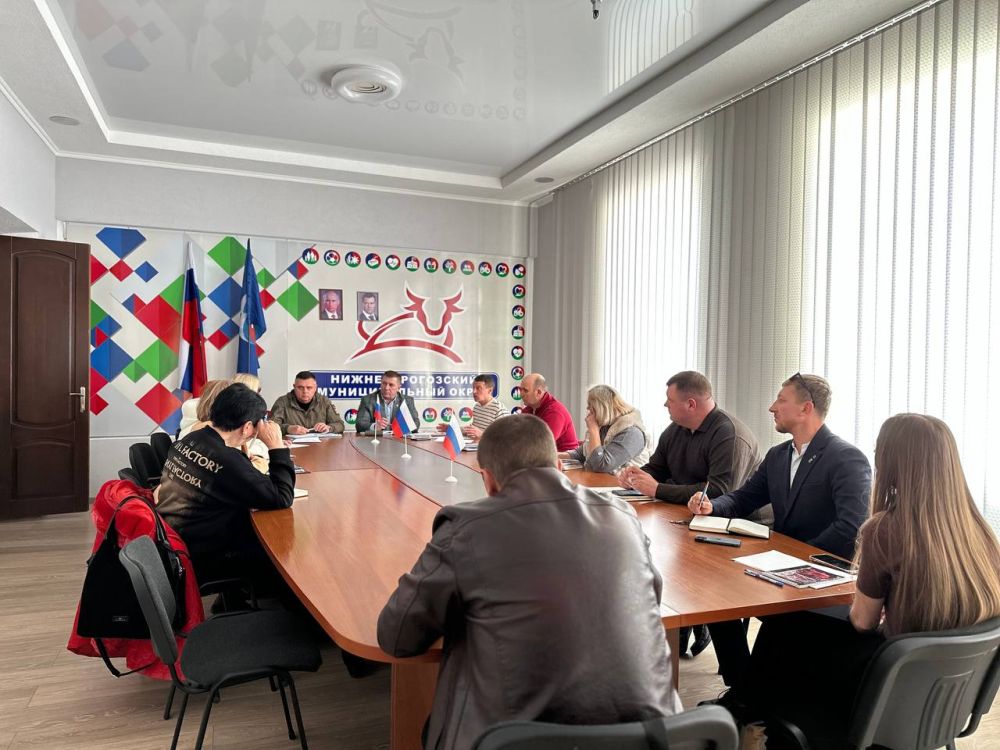 Сегодня Глава Нижнесерогозского муниципального округа провел важное совещание, посвященное планированию мероприятий, приуроченных к празднованию 80-ой годовщины Победы в Великой Отечественной войне 1941-1945 годов Сегодня Глава Нижнесерогозского муниципального округа провел важное совещание, посвященное планированию мероприятий, приуроченных к празднованию 80-ой годовщины Победы в Великой Отечественной войне 1941-1945 годов