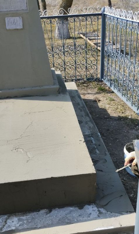 В селе Лиманское Скадовского округа реконструировали памятник Жертвам фашизма В селе Лиманское Скадовского округа реконструировали памятник Жертвам фашизма