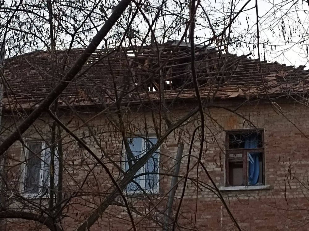 В результате ударов ВСУ в Новой Каховке повреждены три дома и газопровод В результате ударов ВСУ в Новой Каховке повреждены три дома и газопровод