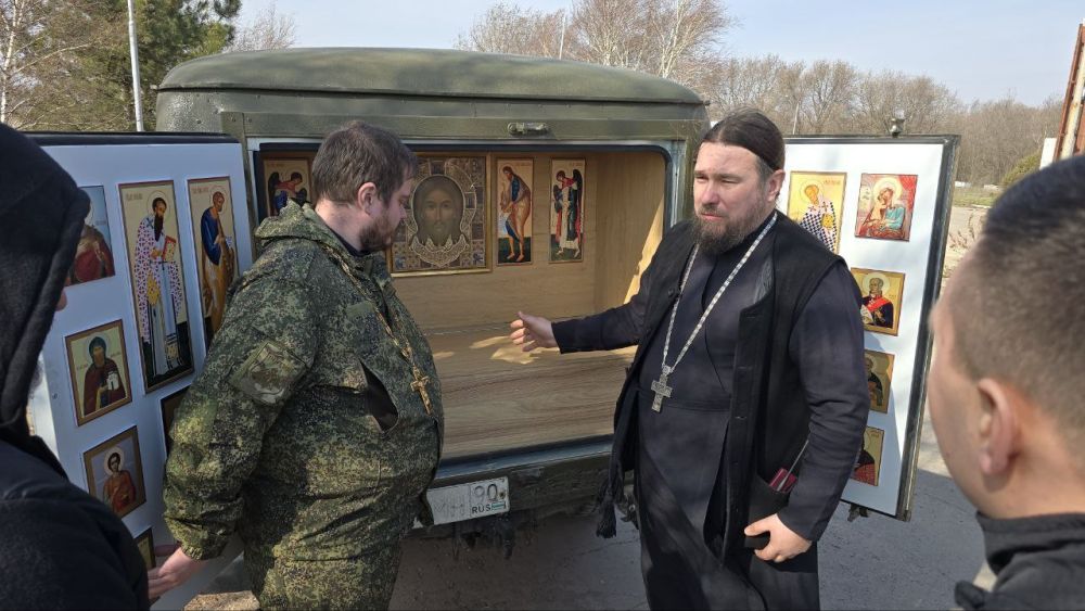 Крымская митрополия передала более шести тонн гуманитарного груза в Херсонскую область Крымская митрополия передала более шести тонн гуманитарного груза в Херсонскую область