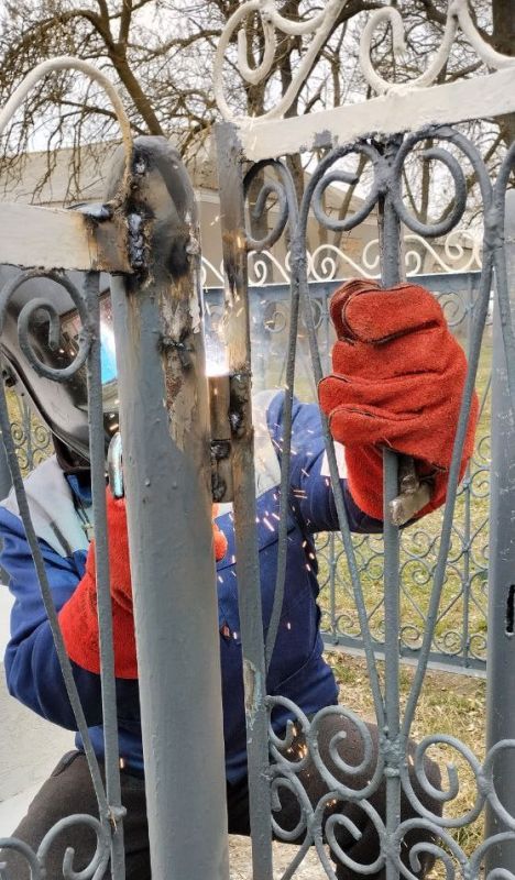 В селе Лиманское Скадовского округа реконструировали памятник Жертвам фашизма В селе Лиманское Скадовского округа реконструировали памятник Жертвам фашизма