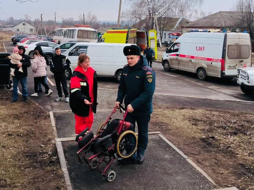 В Судже и близлежащих селах Курской области нашли более 100 человек из списков пропавших без вести, об этом сообщил помощник главы МЧС России Юрий Мезинов В Судже и близлежащих селах Курской области нашли более 100 человек из списков пропавших без вести, об этом сообщил помощник главы МЧС России Юрий Мезинов