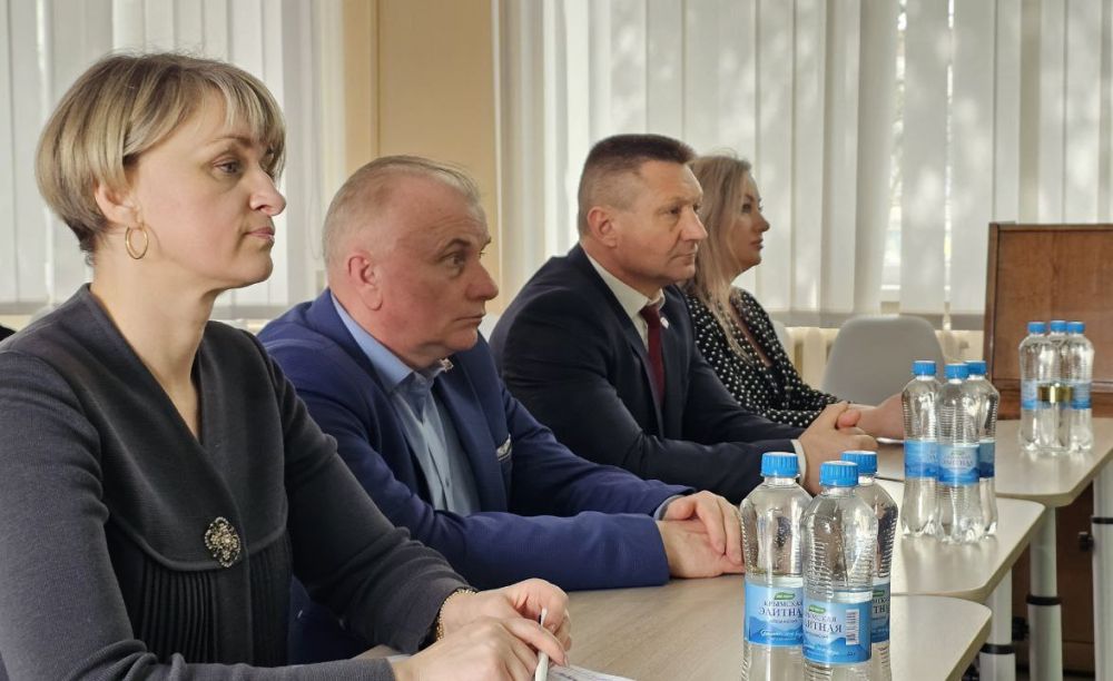 В четверг, 13 марта, в Скадовской епархии прошла епархиальная педагогическая конференция «Духовное наследие Великой Победы. Историческая память. Современность. Будущее» В четверг, 13 марта, в Скадовской епархии прошла епархиальная педагогическая конференция «Духовное наследие Великой Победы. Историческая память. Современность. Будущее»