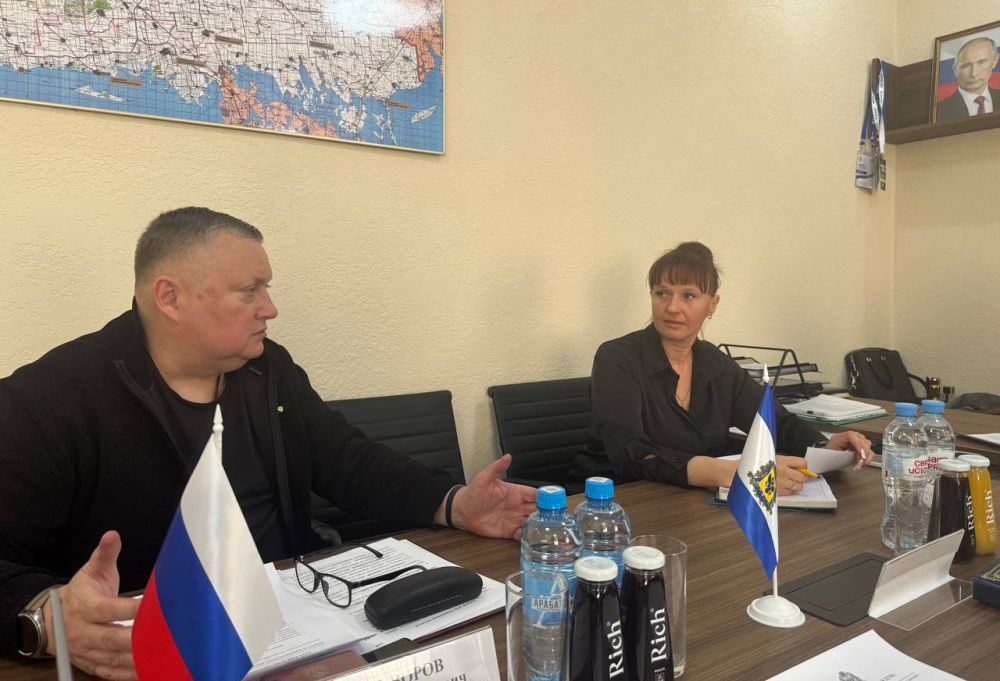 Сегодня, под председательством моего заместителя Владимира Косова состоялось очередное заседание Комитета Херсонской областной Думы по аграрной политике, земельным отношениям и экологии Сегодня, под председательством моего заместителя Владимира Косова состоялось очередное заседание Комитета Херсонской областной Думы по аграрной политике, земельным отношениям и экологии