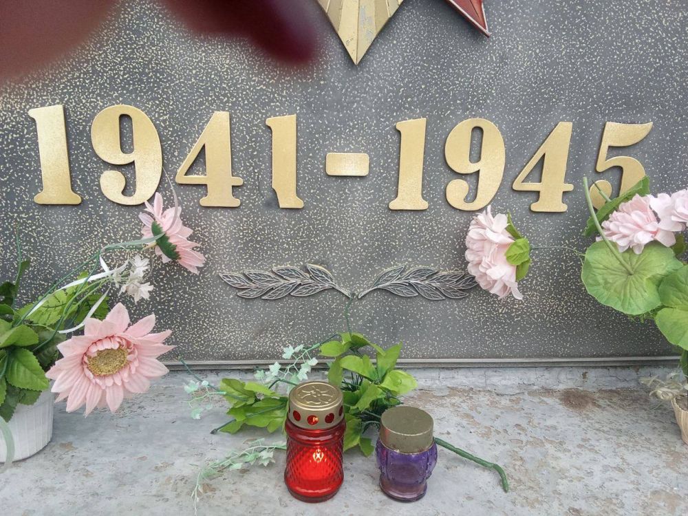 К 80-летию Великой Отечественной Войны Братская сельская библиотека с односельчанами собрались, чтобы почтить память наших героев – прадедов и дедов К 80-летию Великой Отечественной Войны Братская сельская библиотека с односельчанами собрались, чтобы почтить память наших героев – прадедов и дедов