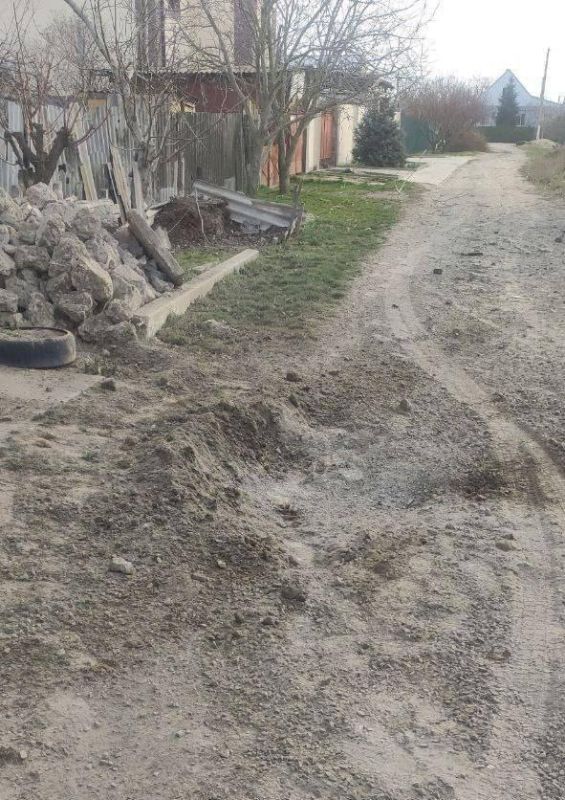 Владимир Сальдо: В минувшие сутки боевики вооружённых формирований киевского режима обстреливали и атаковали дронами Алешки, Каховку, Новую Каховку, Скадовск, Горностаевку, Днепряны, Корсунку, Малую Лепетиху, Новую Маячку... Владимир Сальдо: В минувшие сутки боевики вооружённых формирований киевского режима обстреливали и атаковали дронами Алешки, Каховку, Новую Каховку, Скадовск, Горностаевку, Днепряны, Корсунку, Малую Лепетиху, Новую Маячку...
