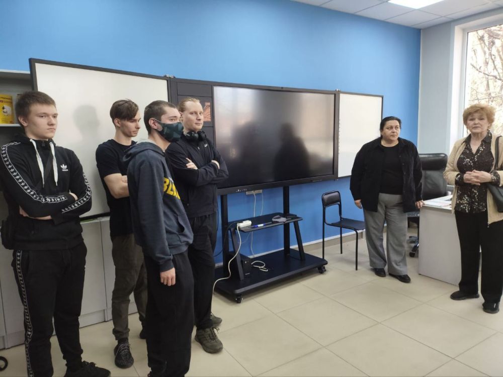 Состоялась экскурсия студентов Херсонского профессионального училища сервиса и дизайна в ведущий колледж юга России Состоялась экскурсия студентов Херсонского профессионального училища сервиса и дизайна в ведущий колледж юга России