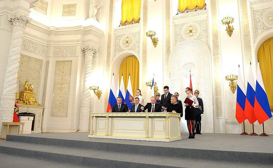 Татьяна Томилина: 18 марта 2014 года был подписан договор о принятии Республики Крым в состав Российской Федерации на правах ее субъекта Татьяна Томилина: 18 марта 2014 года был подписан договор о принятии Республики Крым в состав Российской Федерации на правах ее субъекта