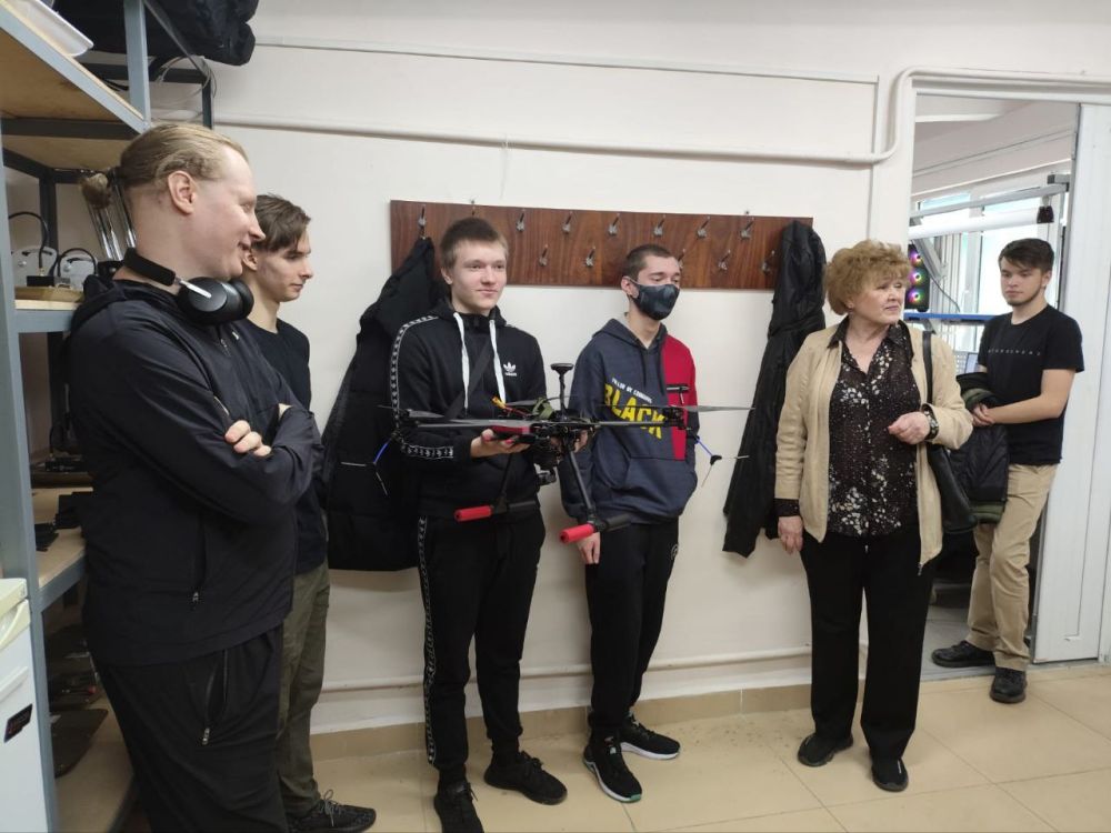 Состоялась экскурсия студентов Херсонского профессионального училища сервиса и дизайна в ведущий колледж юга России Состоялась экскурсия студентов Херсонского профессионального училища сервиса и дизайна в ведущий колледж юга России