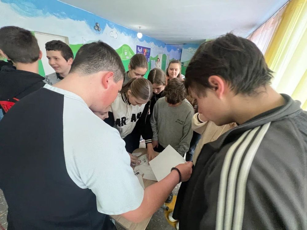 Молодежь Новософиевки и Долматовки осваивает космос Молодежь Новософиевки и Долматовки осваивает космос