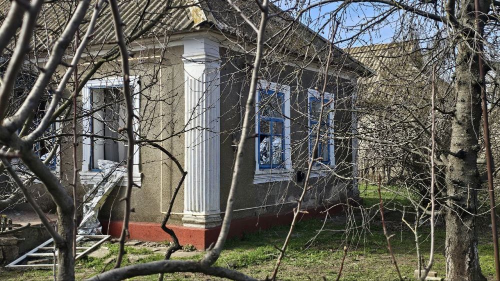 На территории Михайловки Скадовского округа произошел сброс украинских дронов На территории Михайловки Скадовского округа произошел сброс украинских дронов