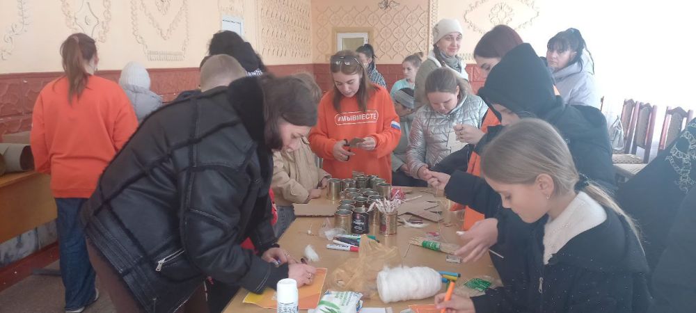 Как правильно плести маскировочную сеть, сделать окопную свечу и негаснущие спички, узнали ребята в селе Плавское Как правильно плести маскировочную сеть, сделать окопную свечу и негаснущие спички, узнали ребята в селе Плавское