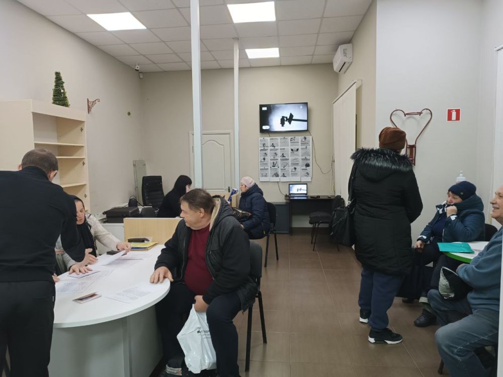 В Каховке прошли очередные выездные консультации социального фонда для маломобильных граждан В Каховке прошли очередные выездные консультации социального фонда для маломобильных граждан