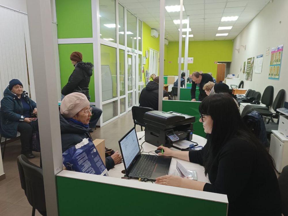 В Каховке прошли очередные выездные консультации социального фонда для маломобильных граждан В Каховке прошли очередные выездные консультации социального фонда для маломобильных граждан