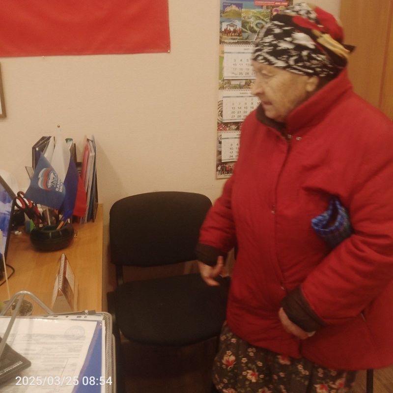 Начальник Малокаховского территориального отдела Роман Назаров продолжает проводить регулярный прием граждан Начальник Малокаховского территориального отдела Роман Назаров продолжает проводить регулярный прием граждан