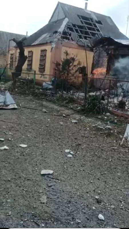 Обстрел в Днепрянах: повреждены дома и газопровод Обстрел в Днепрянах: повреждены дома и газопровод