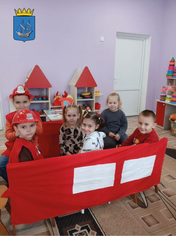 В детском саду Алешкинского округа успешно провели тематический «День пожарной безопасности» В детском саду Алешкинского округа успешно провели тематический «День пожарной безопасности»