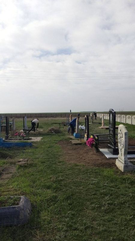 Субботник в с. Шотовка. 27 марта 2025 года в с. Шотовка на кладбище прошел субботник Субботник в с. Шотовка. 27 марта 2025 года в с. Шотовка на кладбище прошел субботник