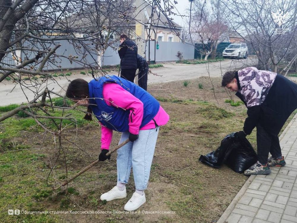 В рамках Всероссийского проекта "СВОи" в городе Геническ состоялась акция "В гостях у ветерана" В рамках Всероссийского проекта "СВОи" в городе Геническ состоялась акция "В гостях у ветерана"
