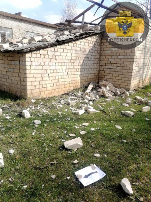 В результате удара ВСУ в Малой Лепетихе повреждены объекты гражданской инфраструктуры В результате удара ВСУ в Малой Лепетихе повреждены объекты гражданской инфраструктуры