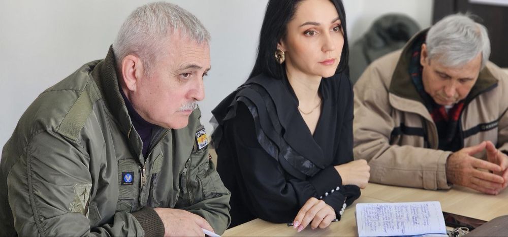 Надежда Бабешко: Жители Ивановского района приняли участие в приеме граждан депутатом областной Думы Игорем Телегиным и уполномоченным по правам человека в Херсонской области Сергеем Георгиевым Надежда Бабешко: Жители Ивановского района приняли участие в приеме граждан депутатом областной Думы Игорем Телегиным и уполномоченным по правам человека в Херсонской области Сергеем Георгиевым