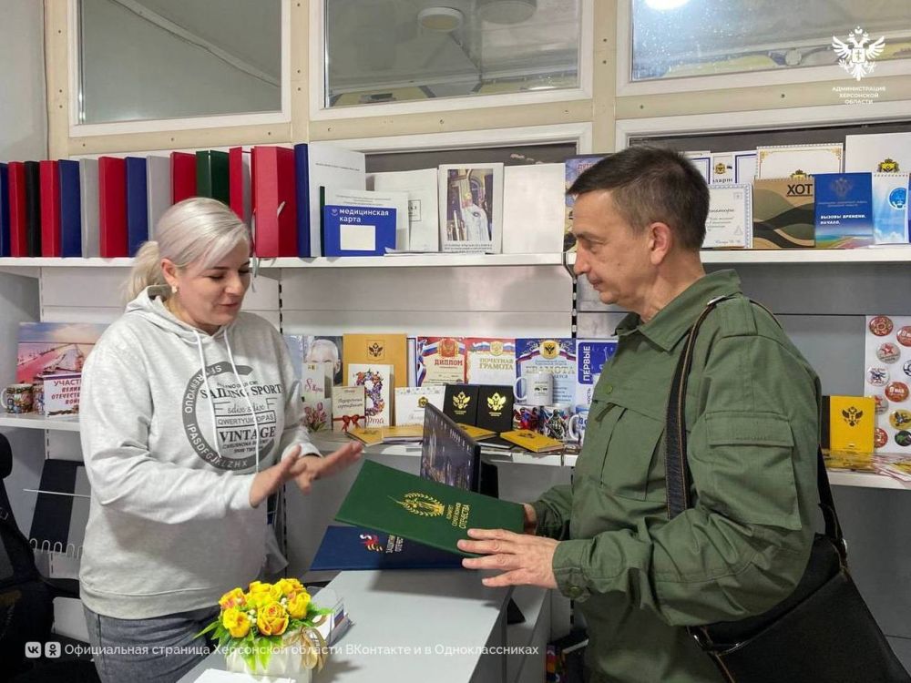 Первый замгубернатора посетил Херсонскую областную типографию Первый замгубернатора посетил Херсонскую областную типографию