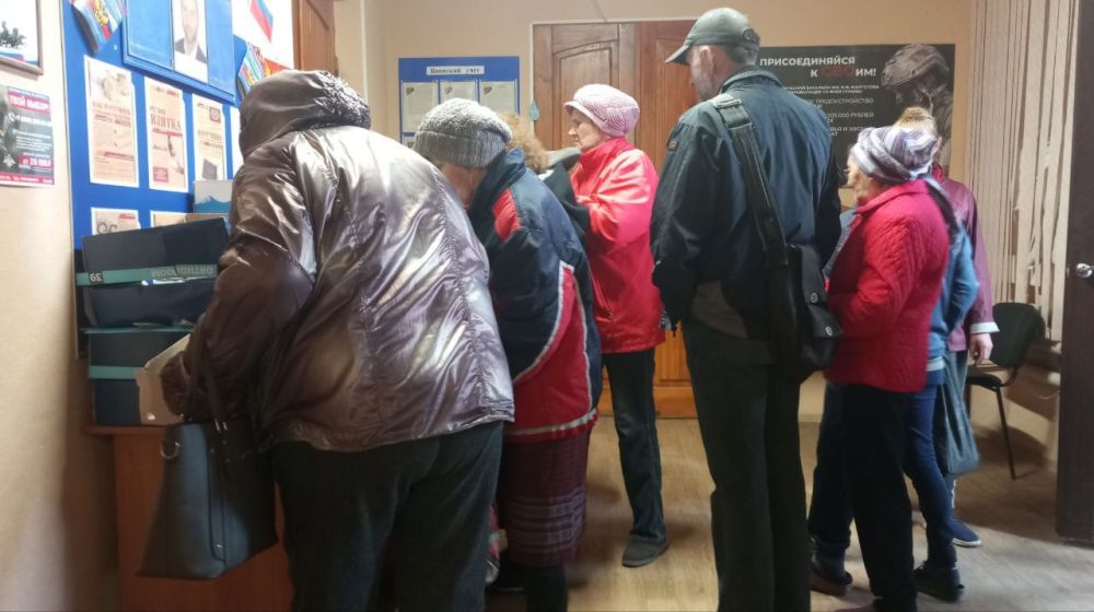 В Малокаховке раздали гуманитарную помощь от "Союза Матерей Херсонской области" В Малокаховке раздали гуманитарную помощь от "Союза Матерей Херсонской области"