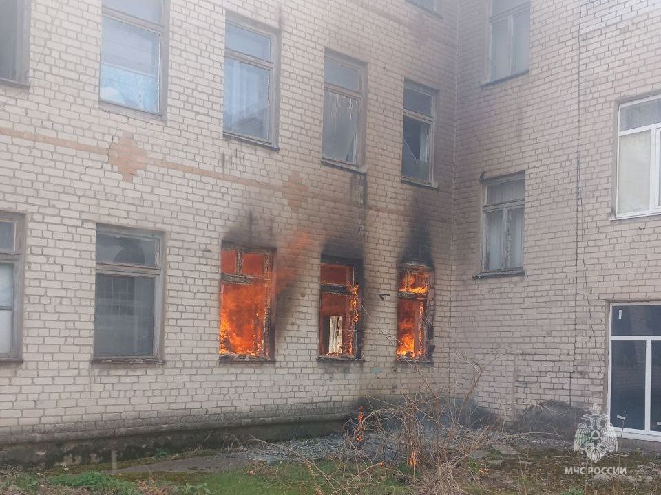 #МЧСсводзасутки. За минувшие сутки: Произошло 2 техногенных пожара: