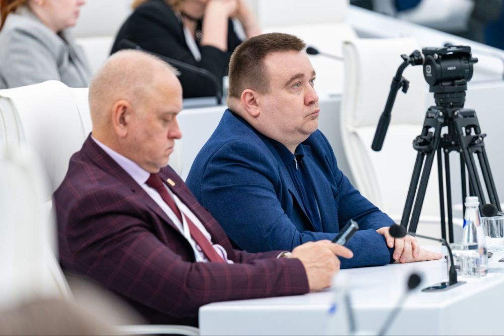 Виталий Титаренко: Принял участие в форуме «Малая Родина – Сила России», который состоялся в городе Салехард Ямало-Ненецкого автономного округа Виталий Титаренко: Принял участие в форуме «Малая Родина – Сила России», который состоялся в городе Салехард Ямало-Ненецкого автономного округа