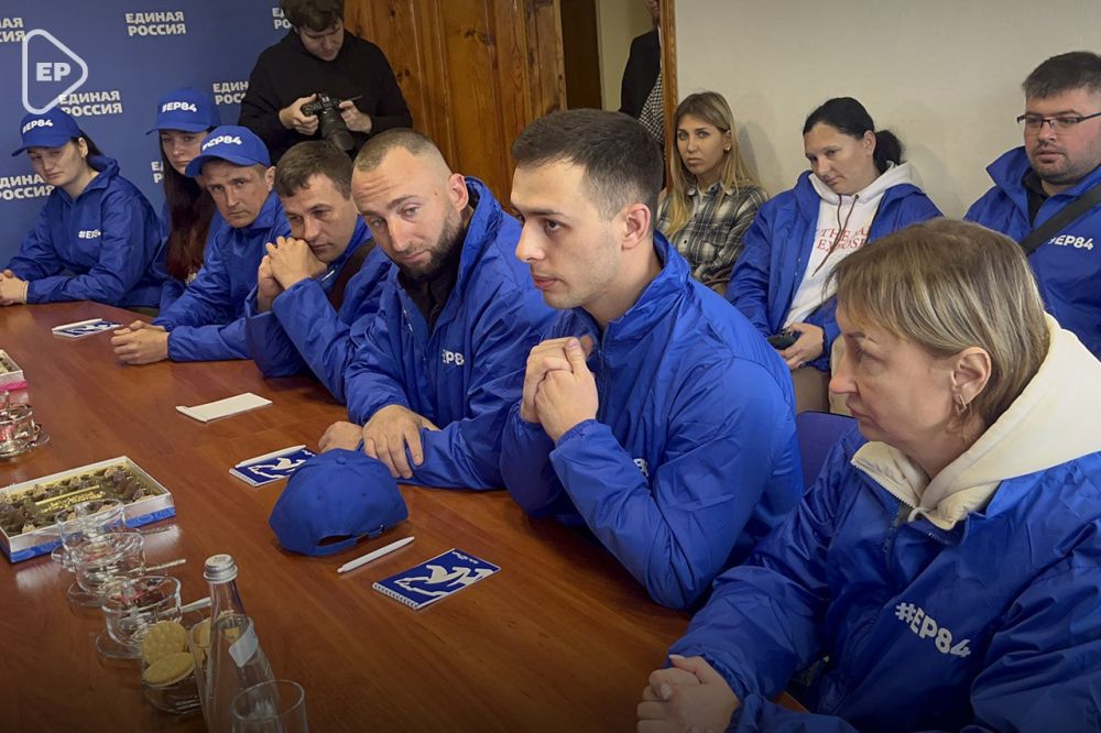 Волонтеры «Единой России» из Херсонской области отправились в Краснодарский край на помощь в ликвидации последствий разлива нефтепродуктов Волонтеры «Единой России» из Херсонской области отправились в Краснодарский край на помощь в ликвидации последствий разлива нефтепродуктов