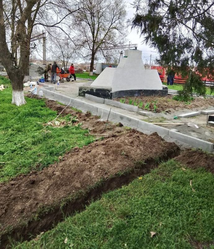 Работники ГУП ХО «ОБЛВОДОКАНАЛ» активно готовятся к ежегодному Всероссийскому субботнику и празднованию Дня Победы Работники ГУП ХО «ОБЛВОДОКАНАЛ» активно готовятся к ежегодному Всероссийскому субботнику и празднованию Дня Победы