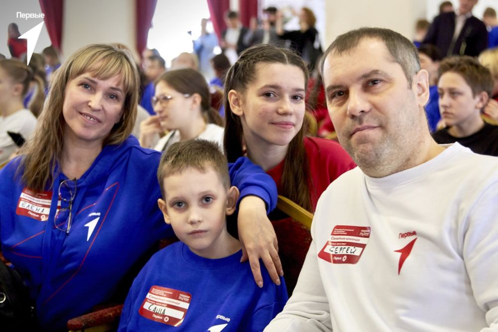 «Объединяемся, учимся, спасаем!» Семейные чемпионаты по оказанию первой помощи Движения Первых и Российского Красного Креста стартовали! «Объединяемся, учимся, спасаем!» Семейные чемпионаты по оказанию первой помощи Движения Первых и Российского Красного Креста стартовали!