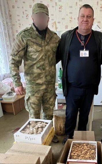 Росгвардейцы доставили гуманитарную помощь в Алешкинский детский дом-интернат Росгвардейцы доставили гуманитарную помощь в Алешкинский детский дом-интернат