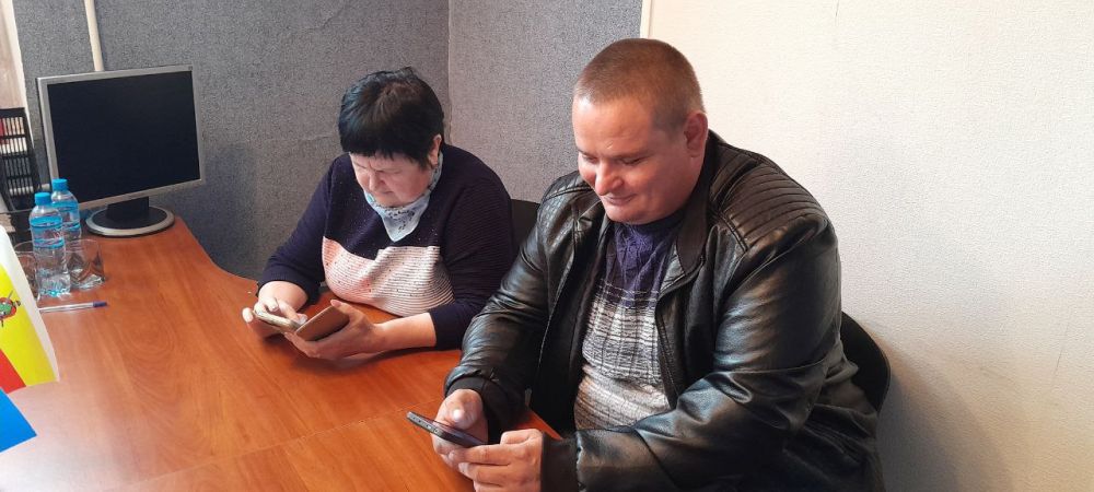 В Верхнерогачикском местном отделении партии "Единая Россия" провели "Диктант ЖКХ." В Верхнерогачикском местном отделении партии "Единая Россия" провели "Диктант ЖКХ."