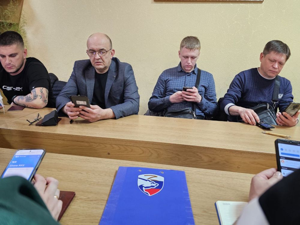 В Чаплинке при поддержке "Единой России" организовали площадку для "Диктанта ЖКХ" В Чаплинке при поддержке "Единой России" организовали площадку для "Диктанта ЖКХ"