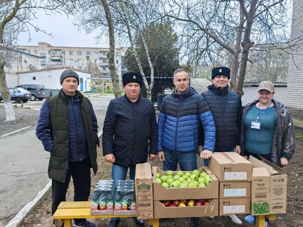 Представители региона-шефа посетили Алёшкинский детский дом Представители региона-шефа посетили Алёшкинский детский дом