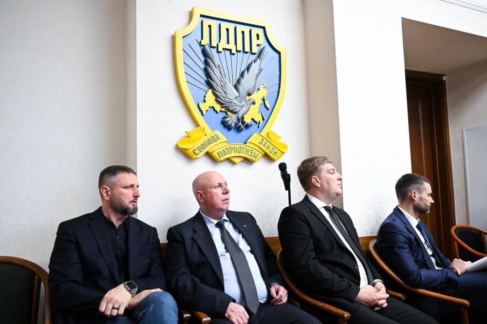 Иван Шумаков: Вчера принял участие в заседании фракции ЛДПР, на котором присутствовала глава ЦБ Эльвира Набиуллина Иван Шумаков: Вчера принял участие в заседании фракции ЛДПР, на котором присутствовала глава ЦБ Эльвира Набиуллина