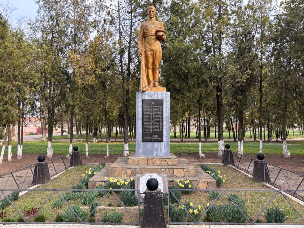 Акция к Международному дню памятников и исторических мест «Память в граните» Акция к Международному дню памятников и исторических мест «Память в граните»
