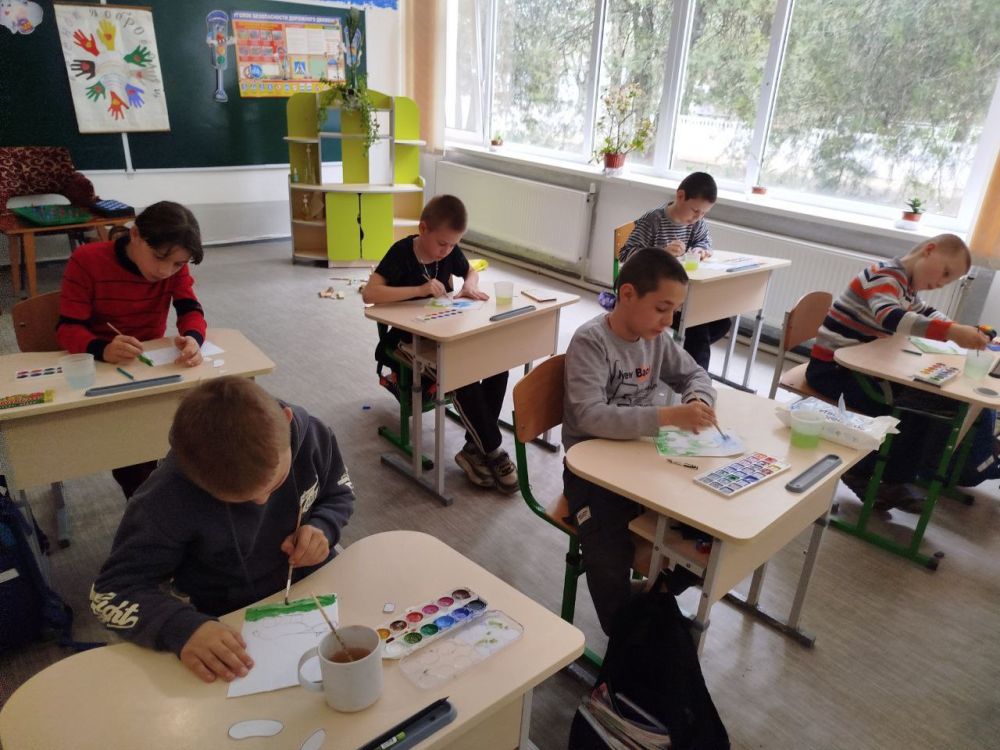 Творчество расцветает в Новотроицком округе! Мастер-классы и конкурсы для юных художников Творчество расцветает в Новотроицком округе! Мастер-классы и конкурсы для юных художников