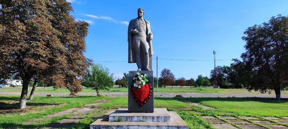 Акция к Международному дню памятников и исторических мест «Память в граните» Акция к Международному дню памятников и исторических мест «Память в граните»