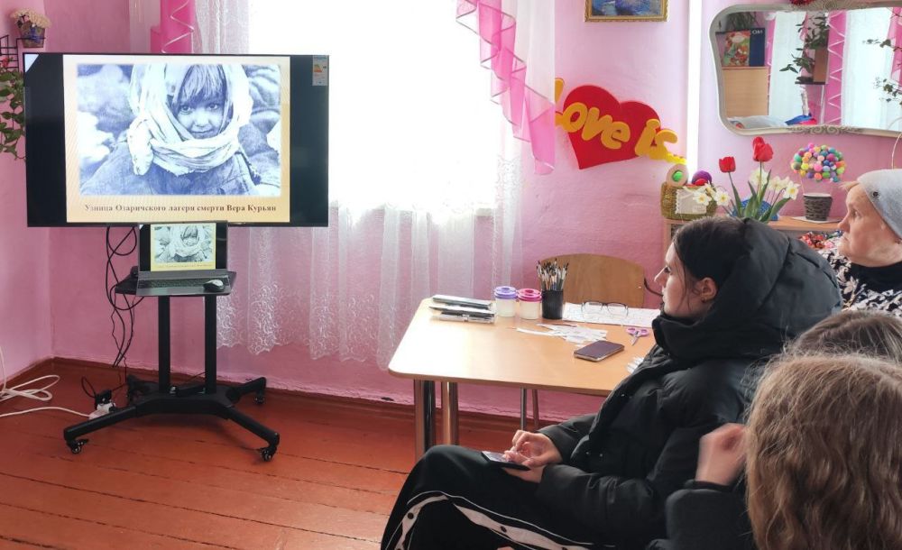 В Костогрызовском сельском клубе прошел видео лекторий «...Ад за колючей проволокой», приуроченный к Международному дню освобождения узников фашистских концлагерей, который отмечается 11 апреля В Костогрызовском сельском клубе прошел видео лекторий «...Ад за колючей проволокой», приуроченный к Международному дню освобождения узников фашистских концлагерей, который отмечается 11 апреля